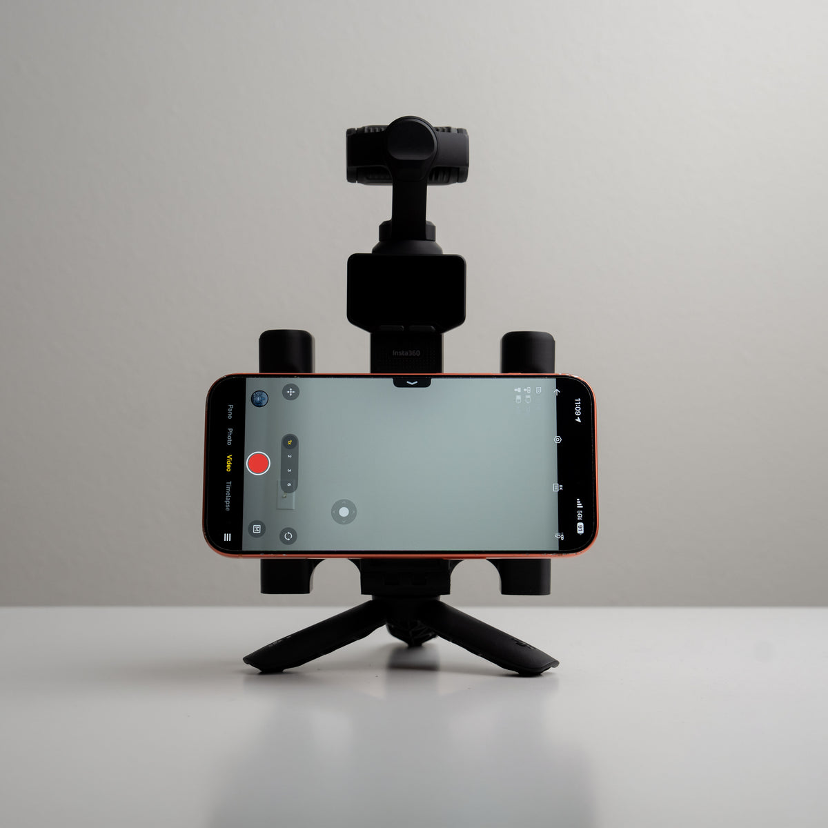 Grip Rig 2 for Insta360 Luna Ultra & Luna Pro
