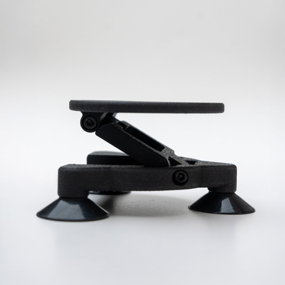 MagDock Suction PRO for Magsafe iPhones and DJI Osmo Pocket 3