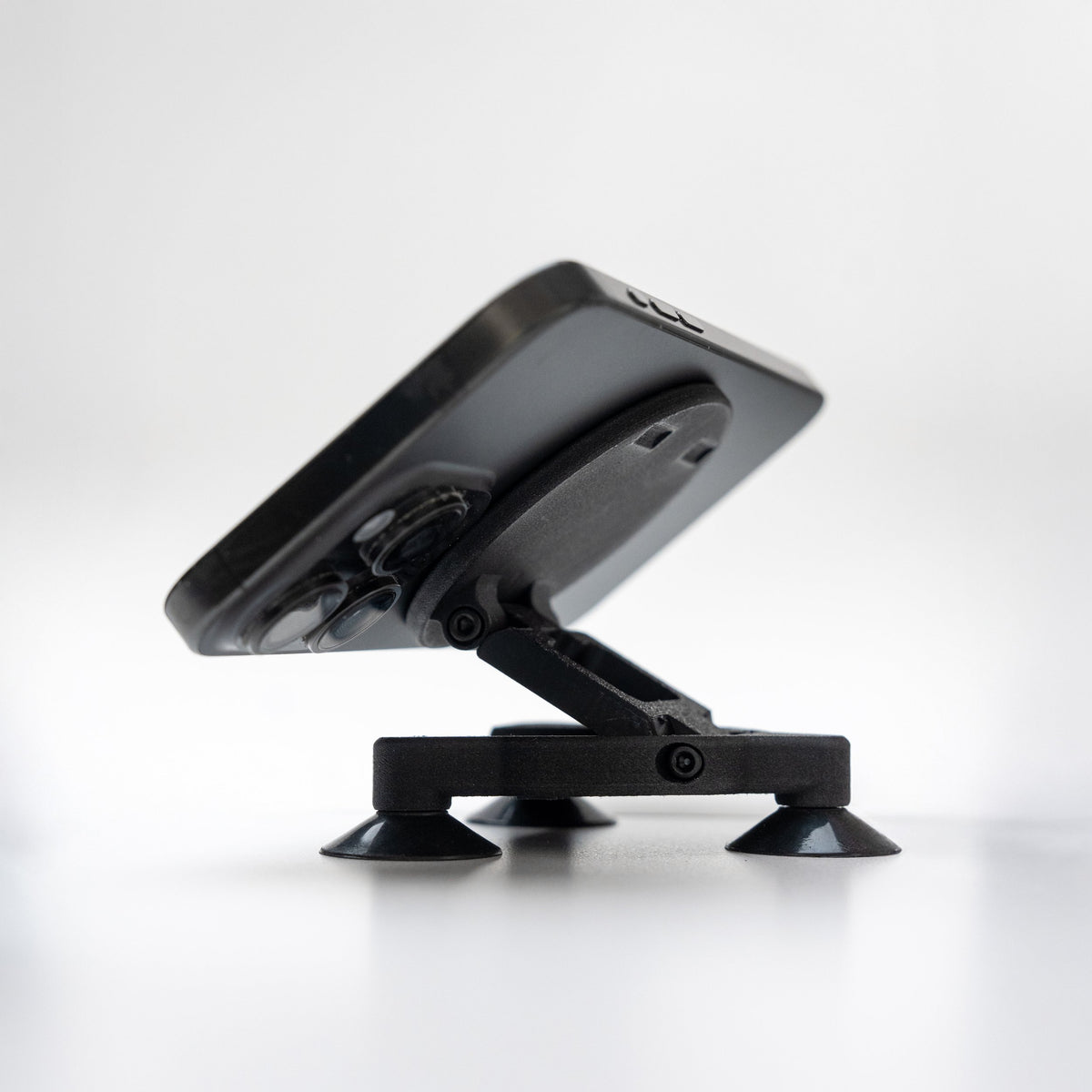 MagDock Suction PRO for Magsafe iPhones and DJI Osmo Pocket 3