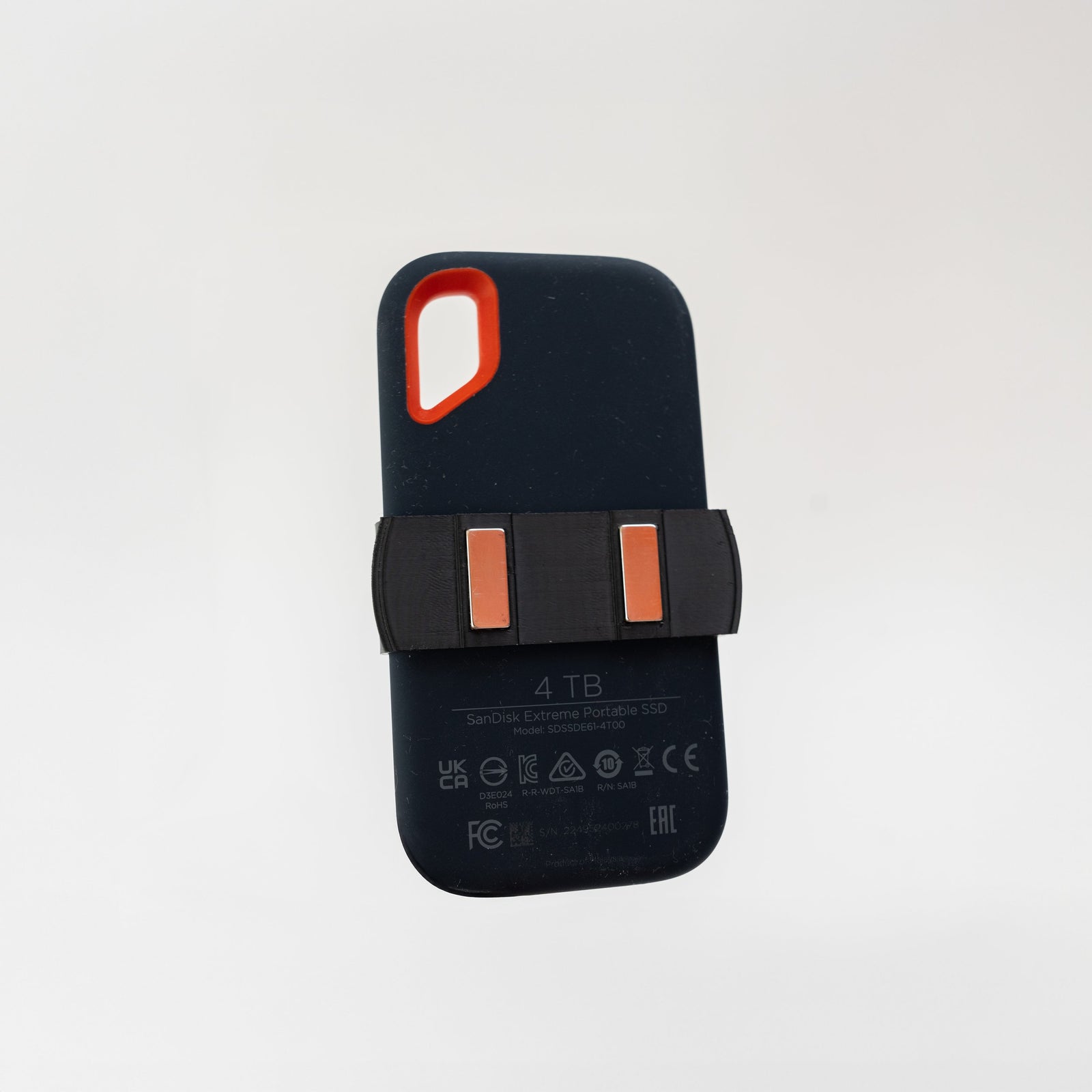 MagDock Expand Grip for Sandisk Extreme SSD