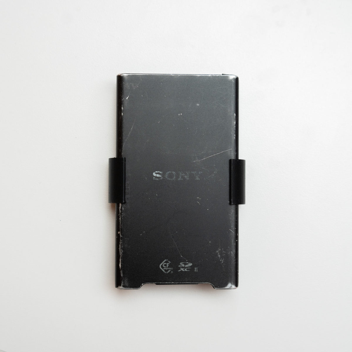 MagDock Expand Grip for Sony CFexpress Type A/SD Memory Card Reader