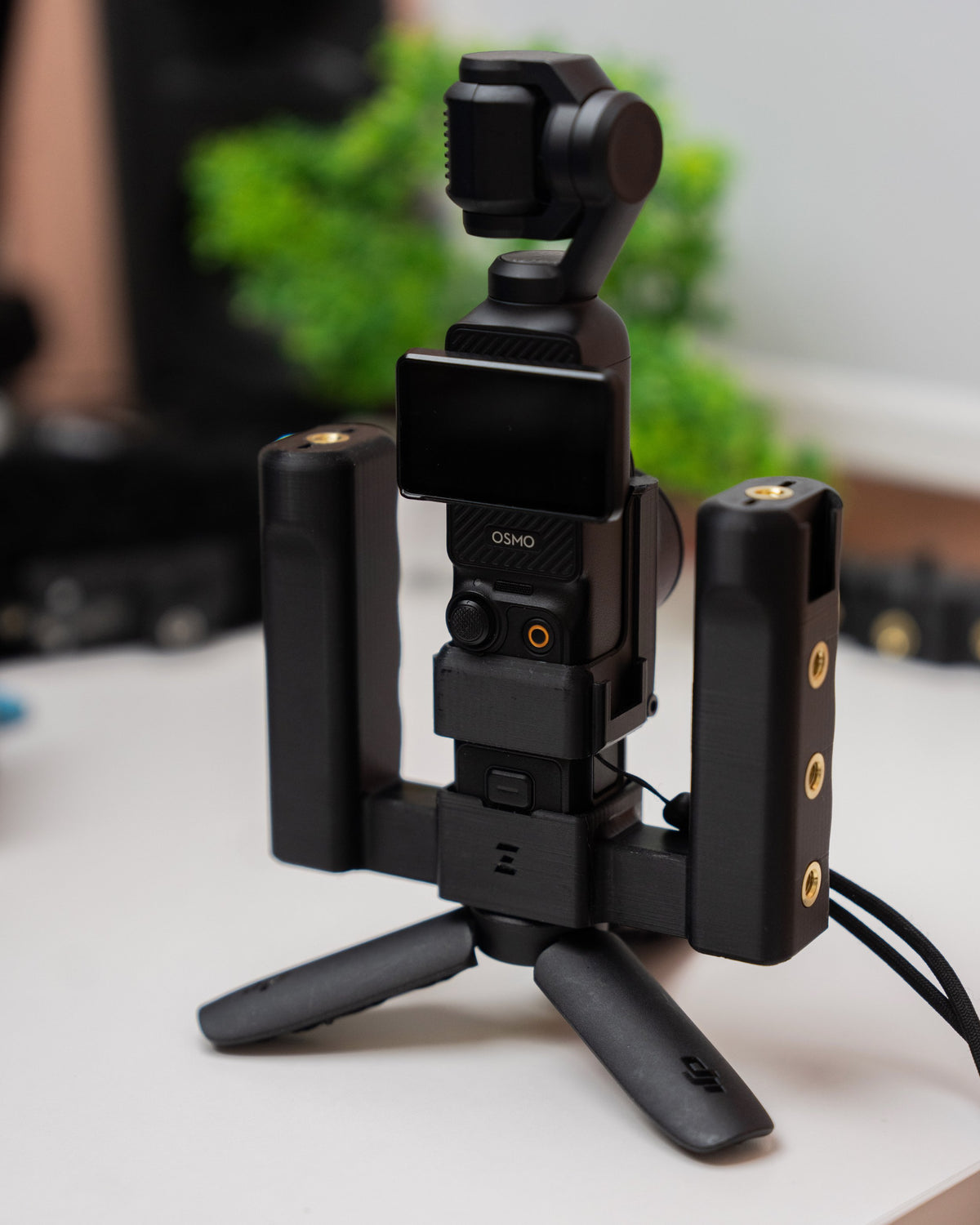 Grip Rig 2 for DJI OSMO Pocket 3 | Mount Your Phone, Mics, Lights