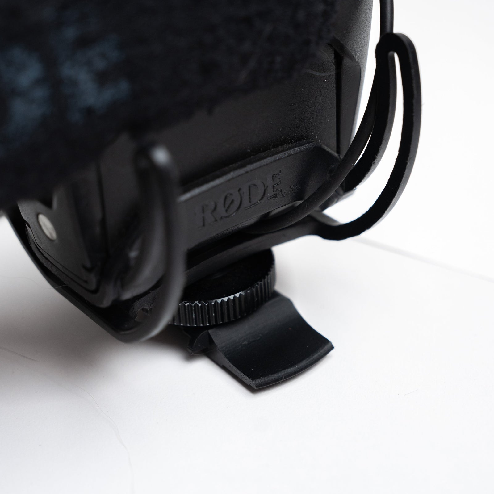 MagDock Expand Grip for Cold Shoe Accessories