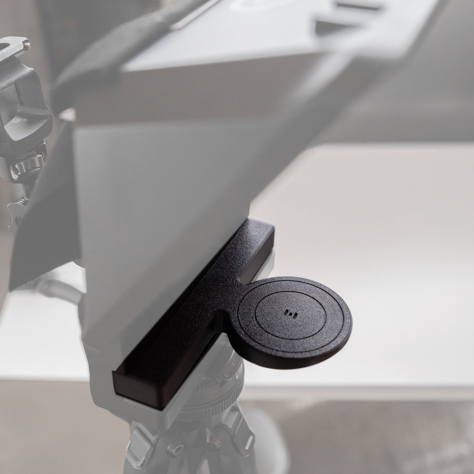 MagSafe Phone Mount for Elgato Prompter