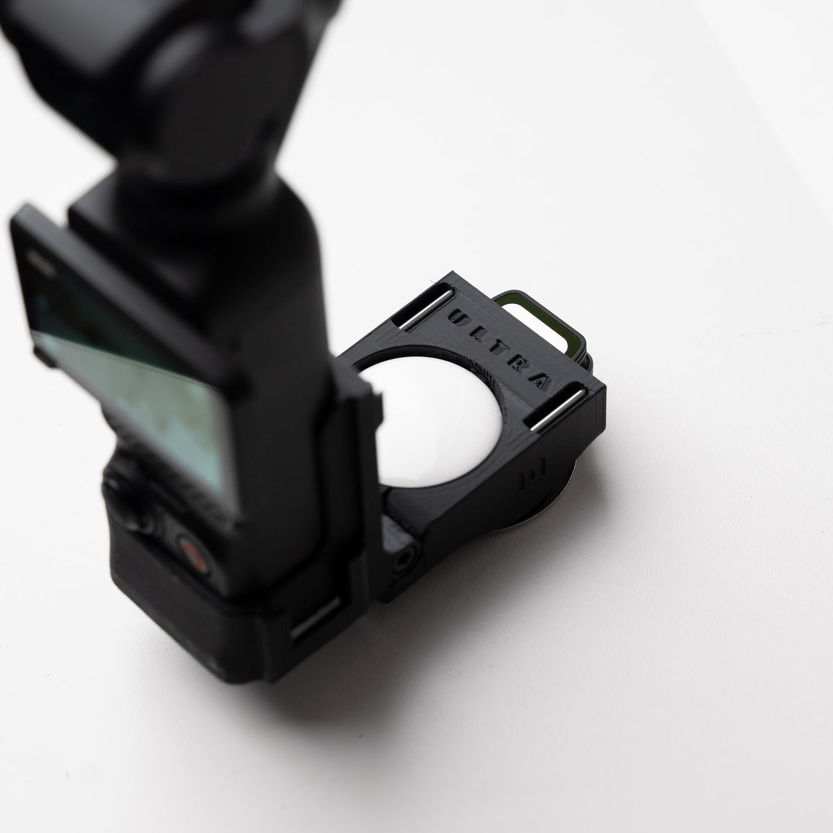 MagCase ULTRA for DJI OSMO Pocket 3 (Apple AirTag Slot)