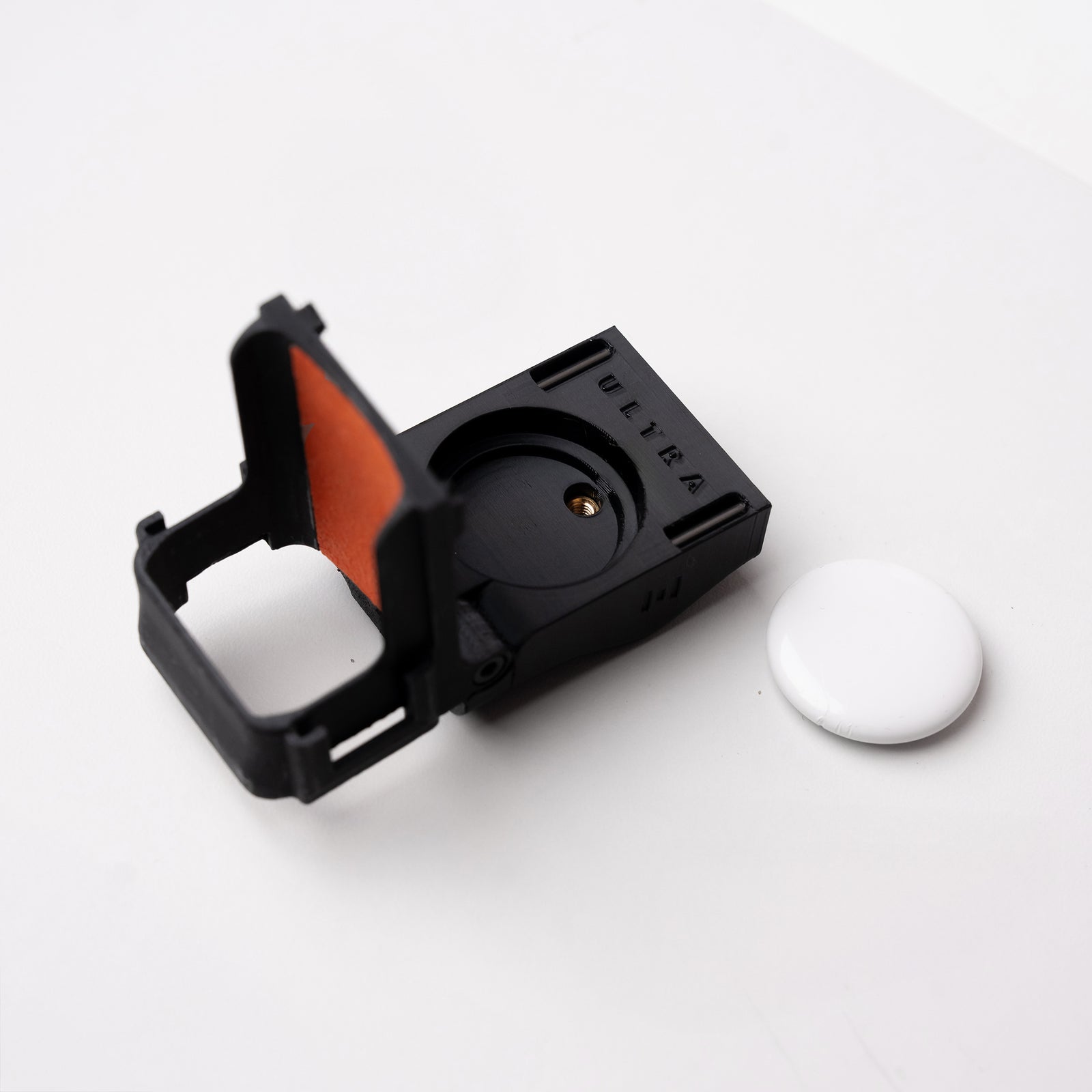 MagCase ULTRA for DJI OSMO Pocket 3 (Apple AirTag Slot)