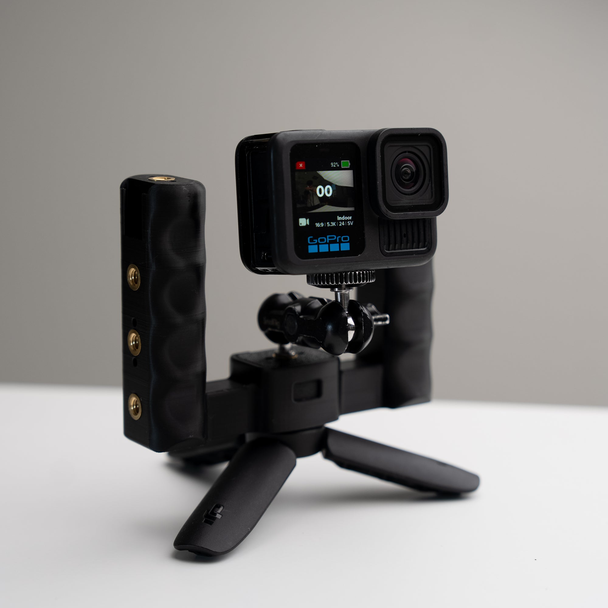 thumbnail image 2 of Desmond Twin 3D Dual Camera Bracket – Stereo Adapter Mount For Tripods 2 of 4