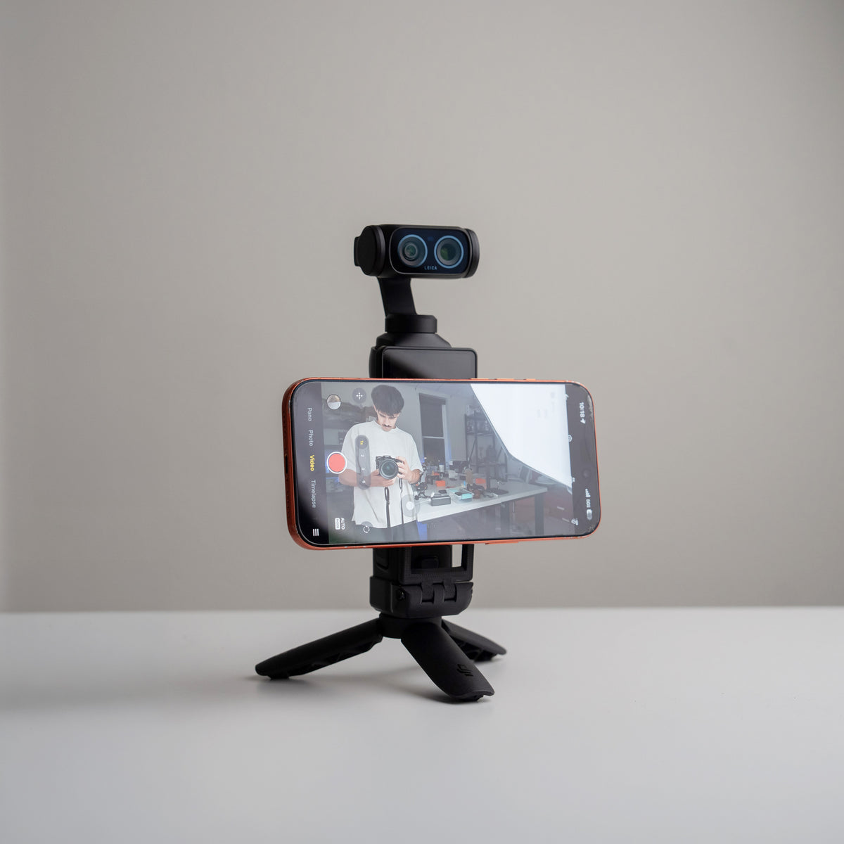 MagDock Slim Phone Mount for Insta360 Luna/Luna Ultra