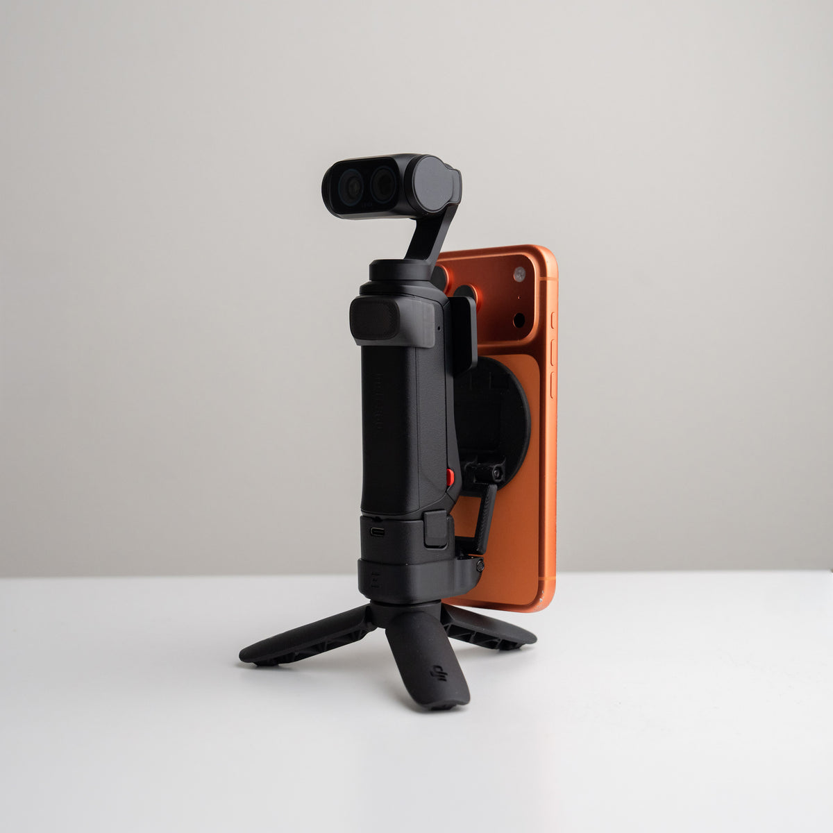 MagDock Slim Phone Mount for Insta360 Luna/Luna Ultra