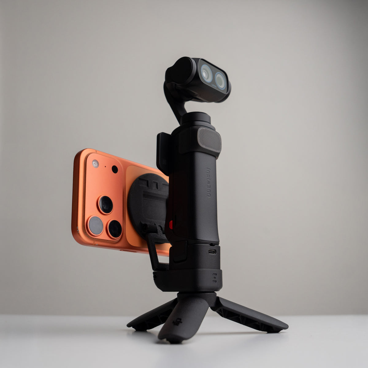 MagDock Slim Phone Mount for Insta360 Luna/Luna Ultra