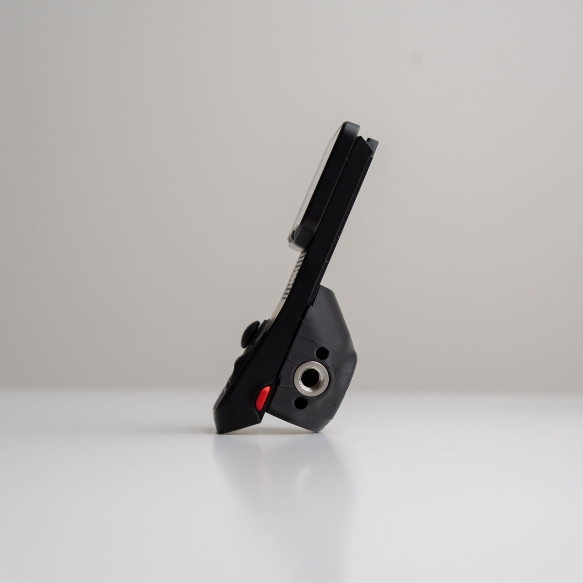 Universal Mount for Insta360 Luna Ultra Screen (1/4-20)