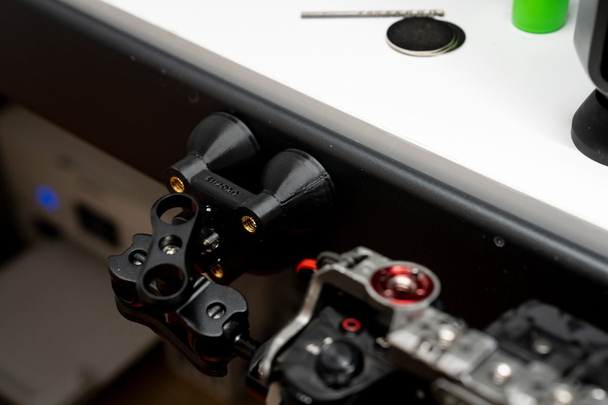 Acorns Tri-Force Hub for Male 1/4-20 Magnets