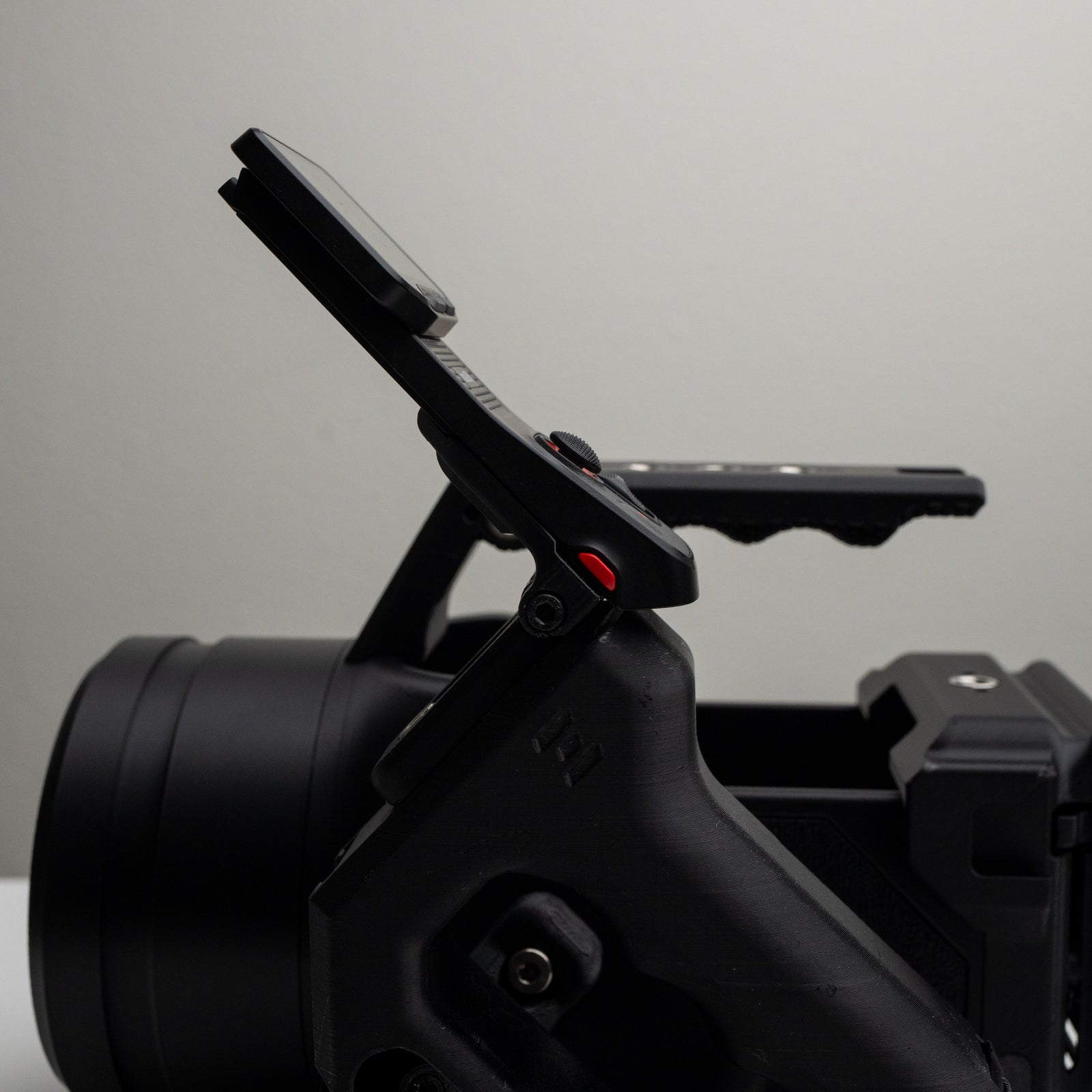 Tilting 1/4-20 Mount (Male) for Insta360 Luna Ultra Screen