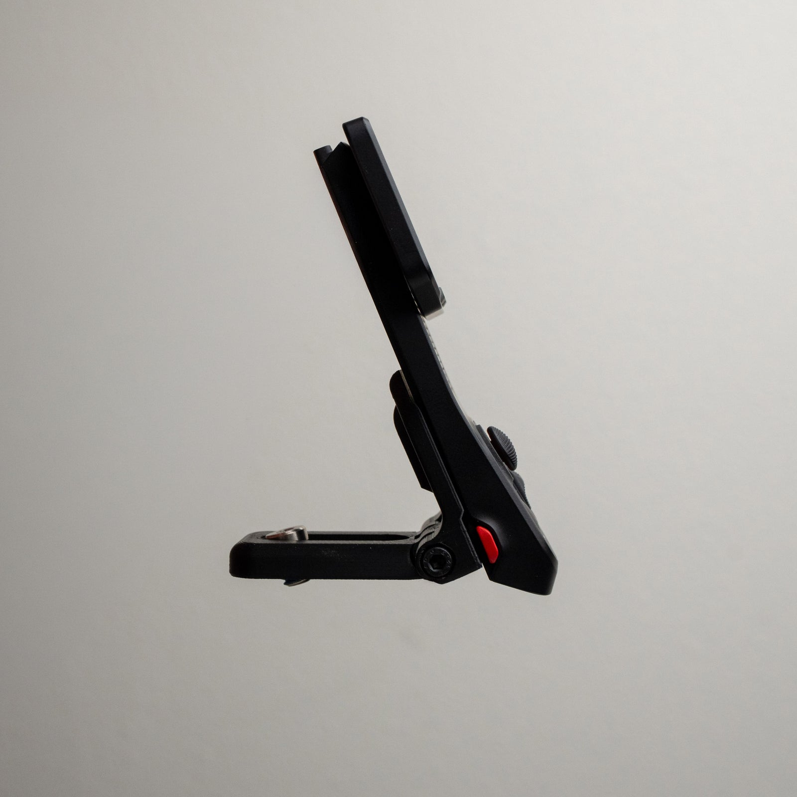 Tilting 1/4-20 Mount (Male) for Insta360 Luna Ultra Screen