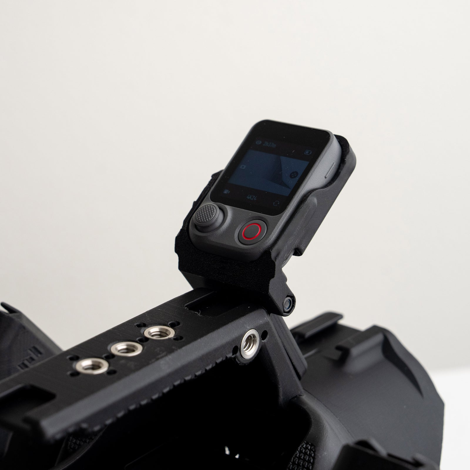 Tilting 1/4-20 Mount (Male) for DJI OSMO Pocket 4P FrameTap Screen