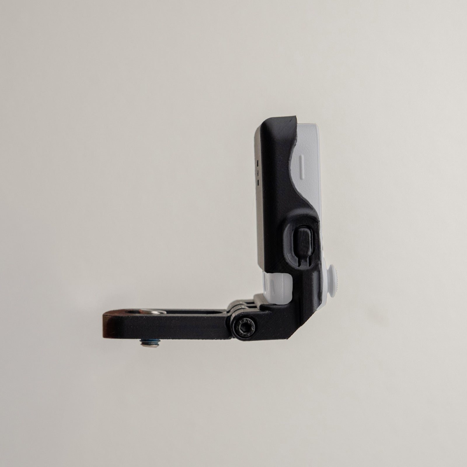 Tilting 1/4-20 Mount (Male) for DJI OSMO Pocket 4P FrameTap Screen
