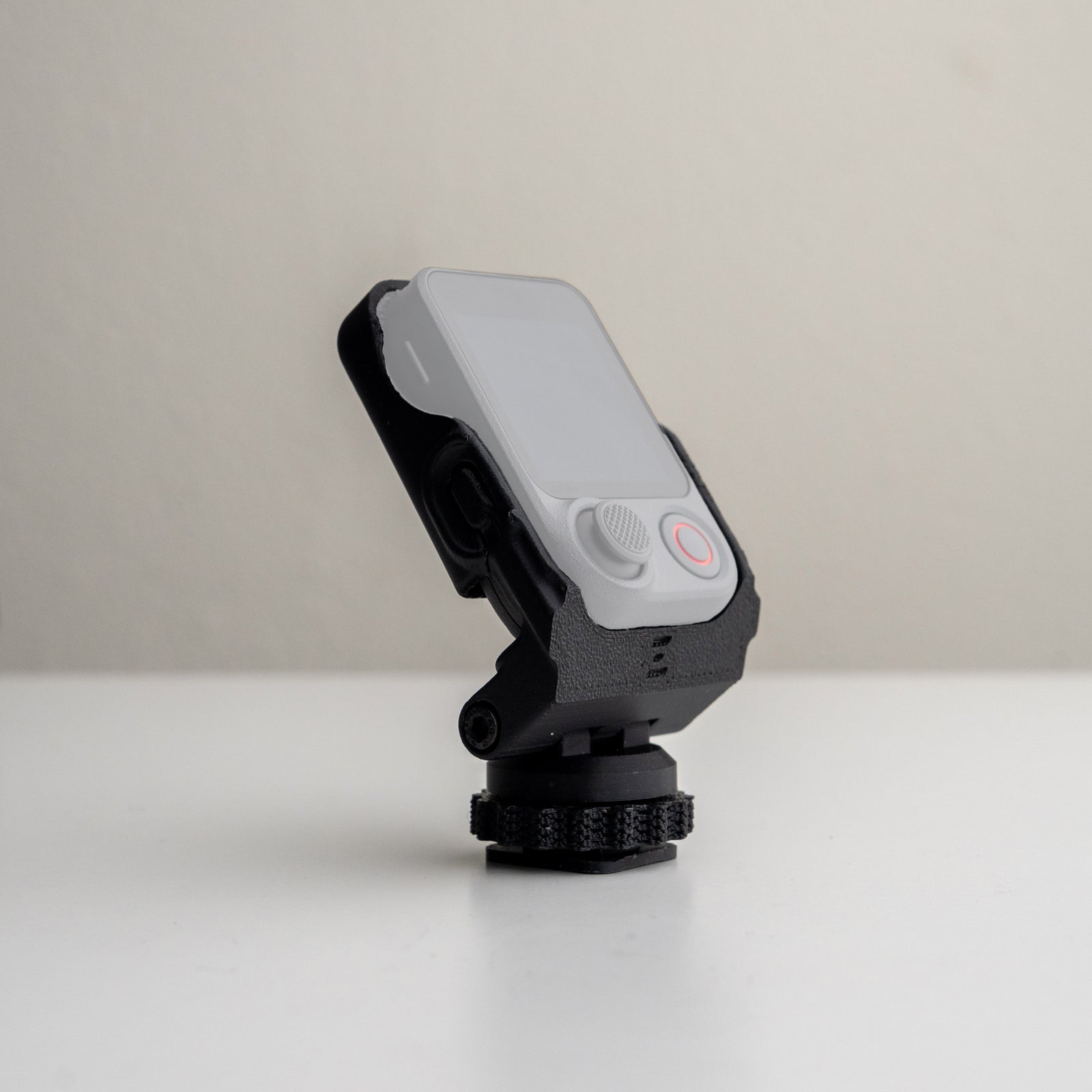 Tilting Cold Shoe Mount for DJI OSMO Pocket 4P FrameTap Screen