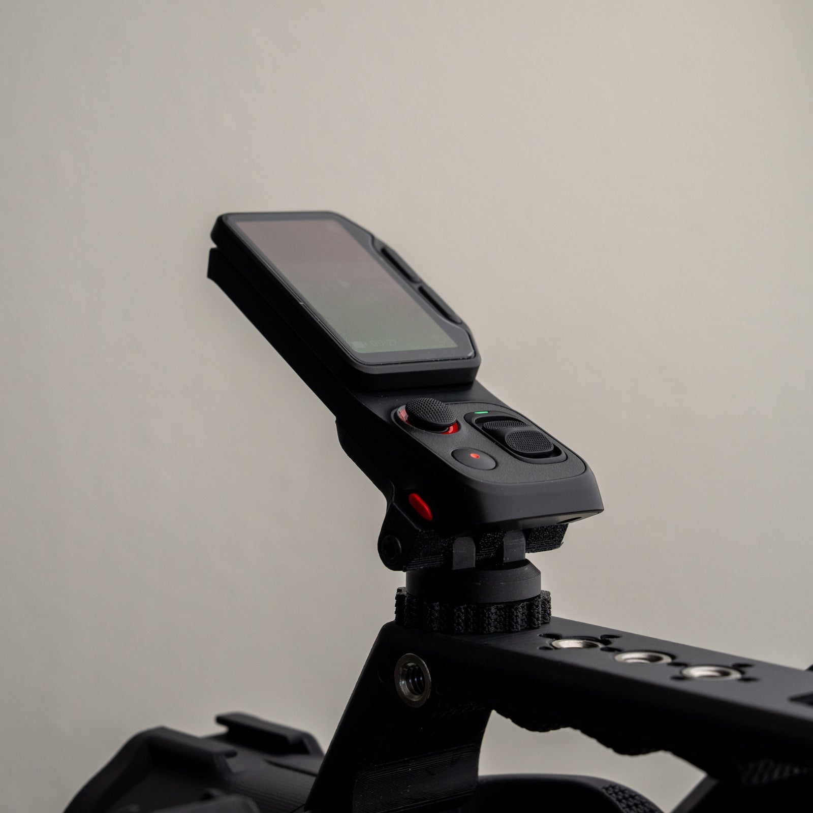 Tilting Cold Shoe Mount for Insta360 Luna Ultra Screen