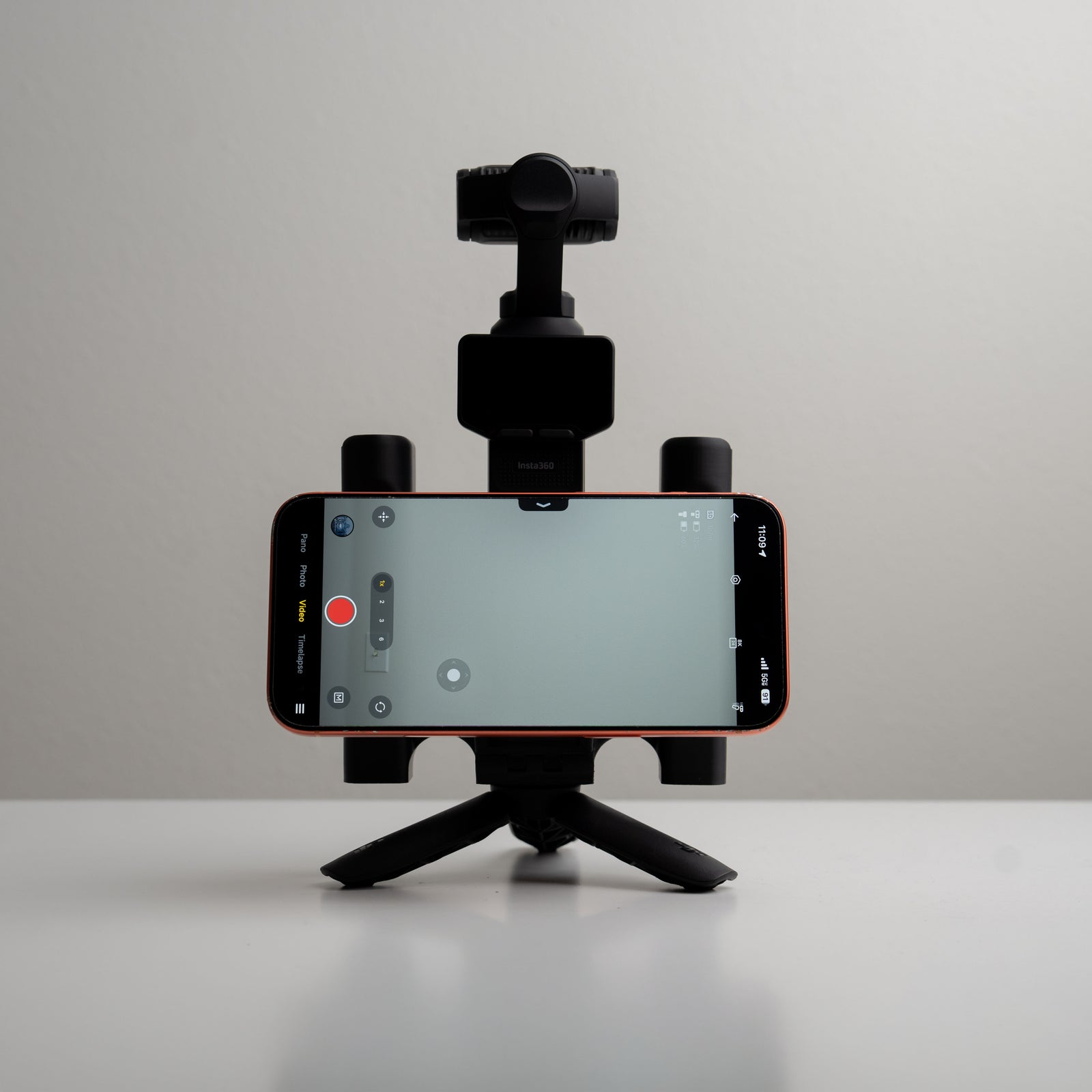 Grip Rig 2 for Insta360 Luna & Luna Ultra | Mount Your Phone, Mics, Lights