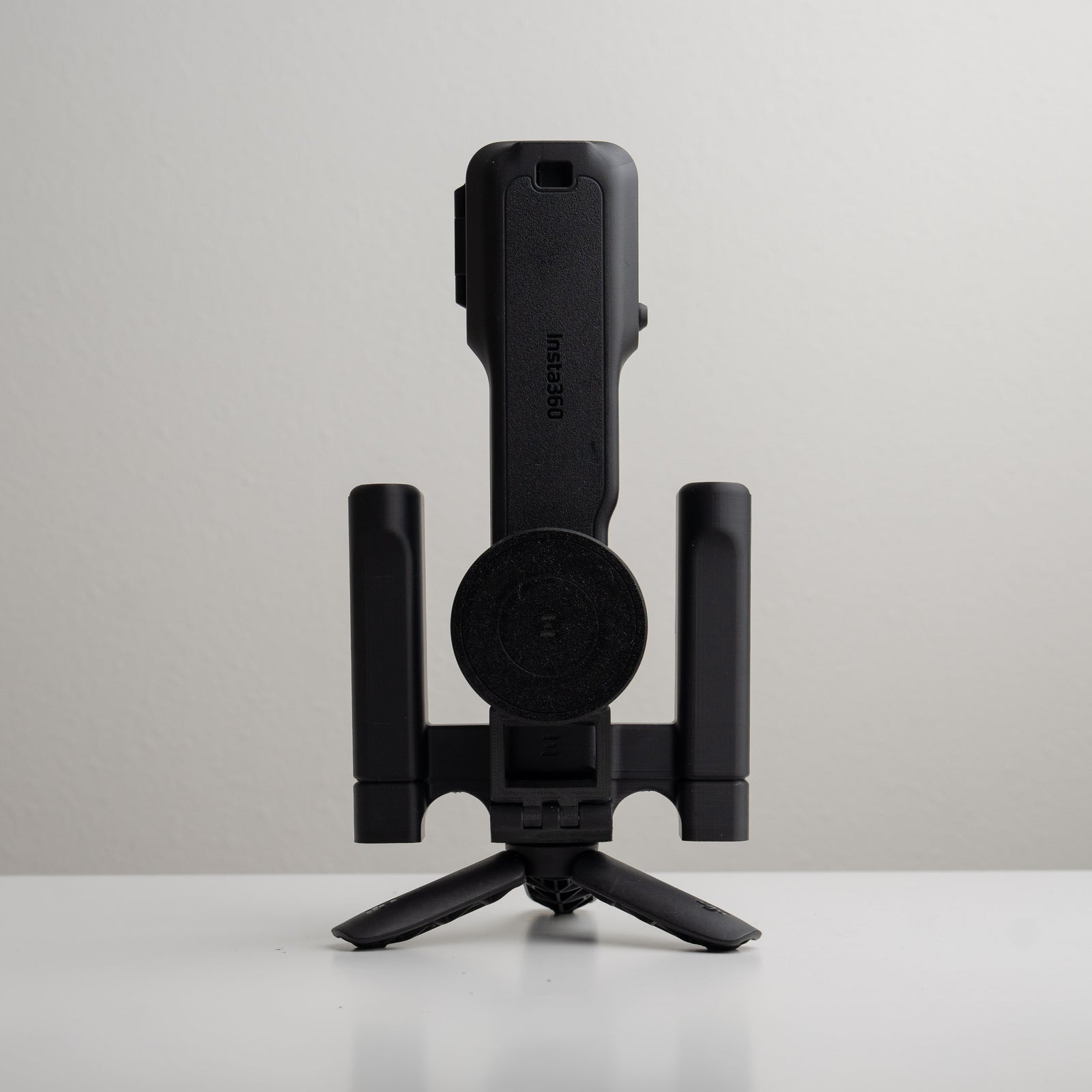 Grip Rig 2 for Insta360 Luna & Luna Ultra | Mount Your Phone, Mics, Lights