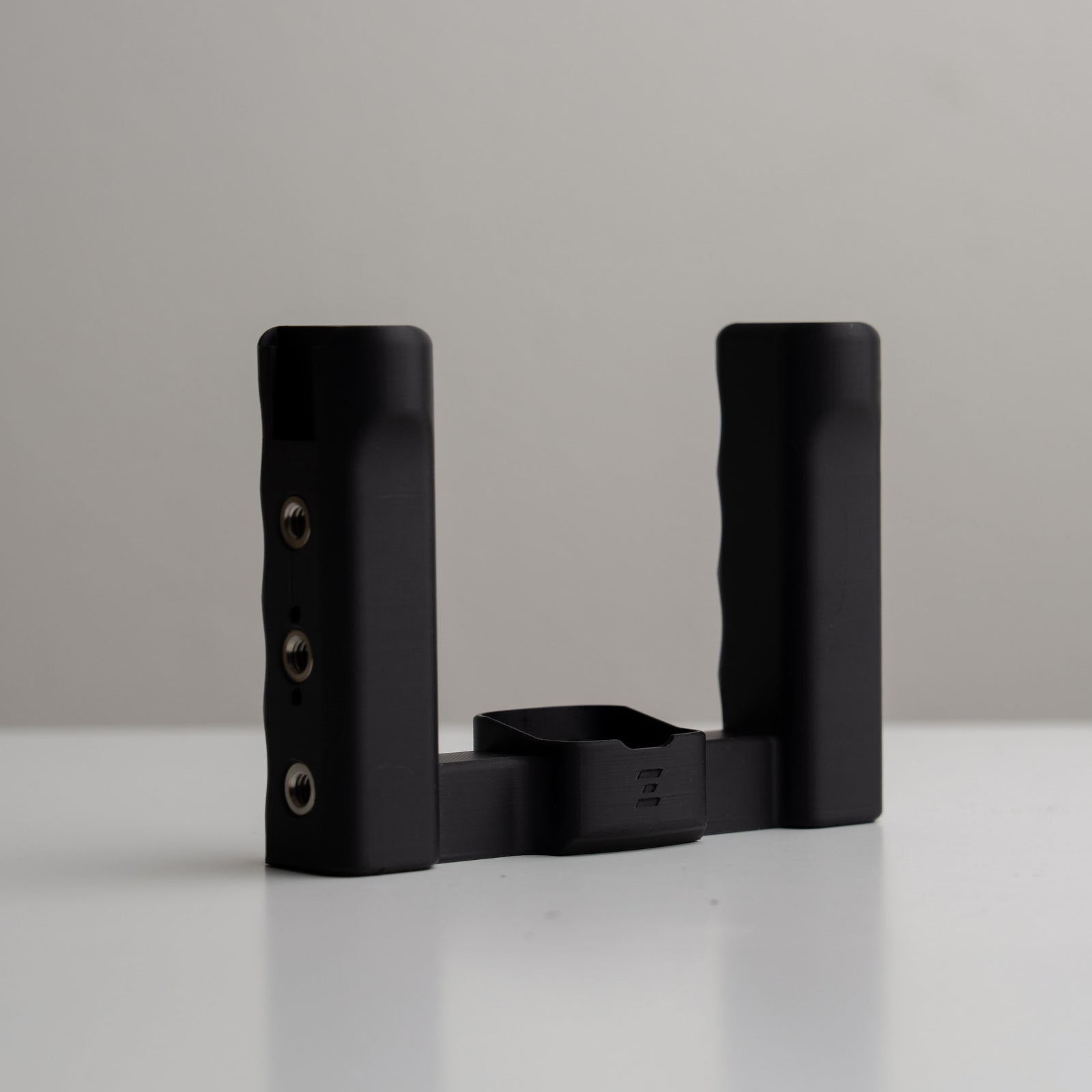 Grip Rig 2 for Insta360 Luna & Luna Ultra | Mount Your Phone, Mics, Lights
