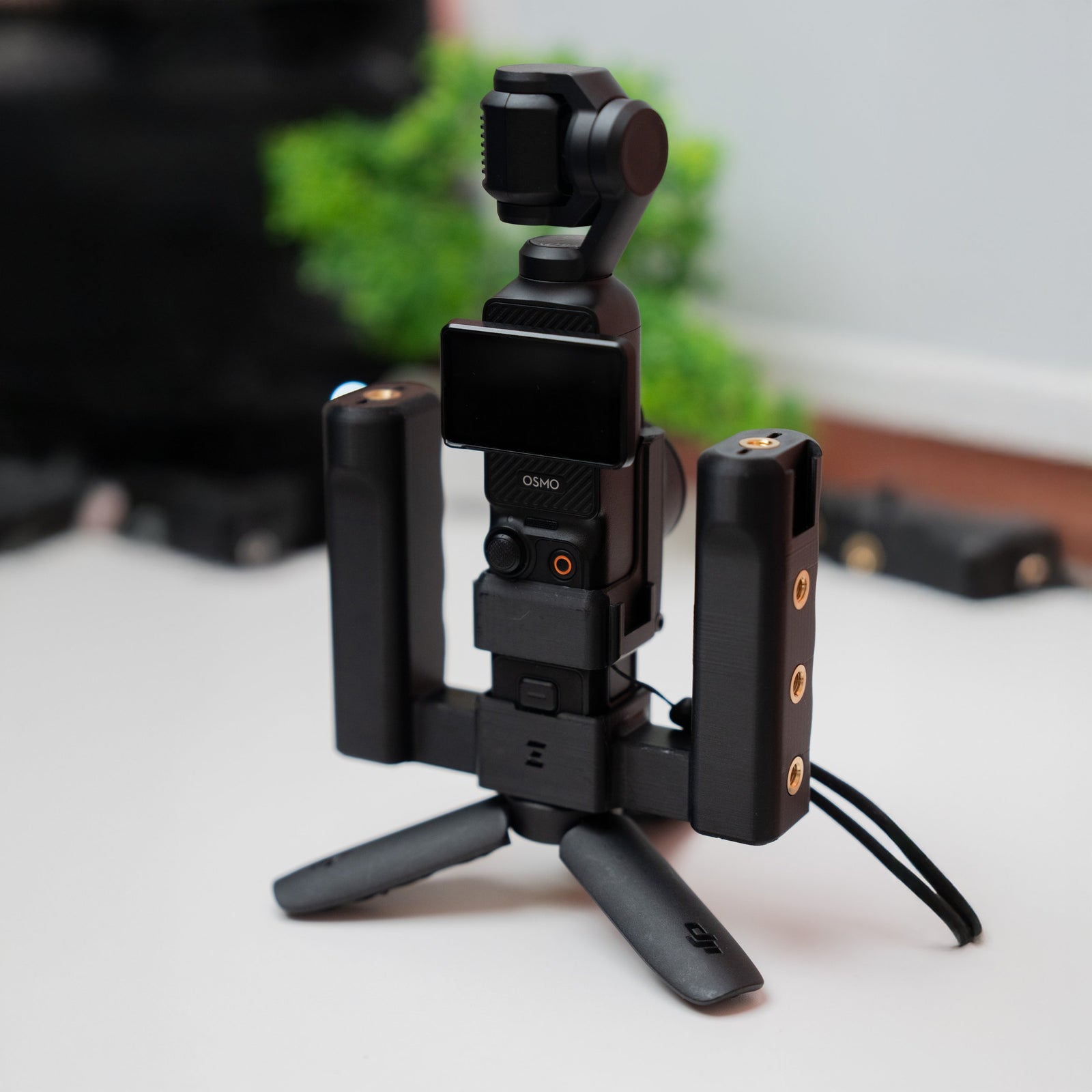 Grip Rig 2 for DJI OSMO Pocket 3 | Mount Your Phone, Mics, Lights